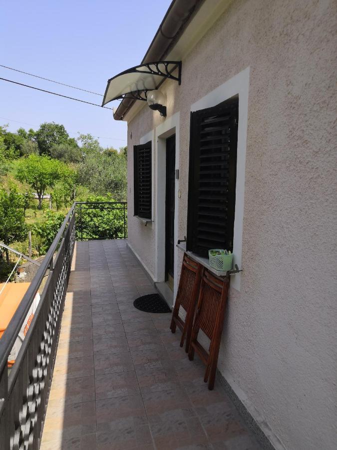 Rosemarin Apartment โคเปร์ ภายนอก รูปภาพ