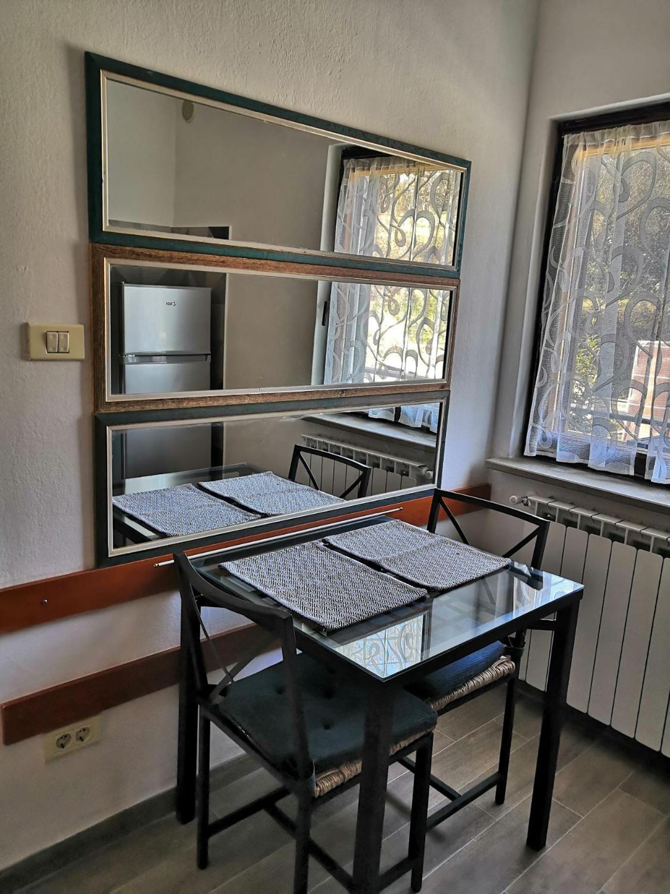 Rosemarin Apartment โคเปร์ ภายนอก รูปภาพ